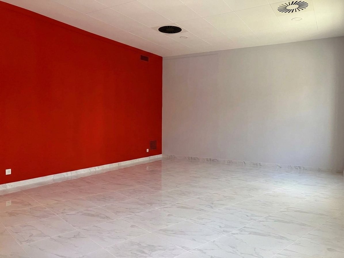 Interior del local ya reformado